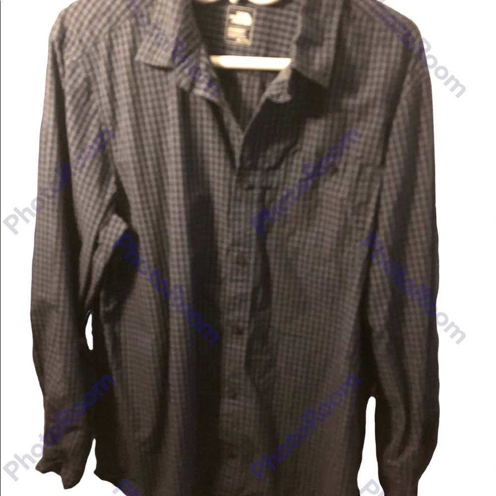 The North Face Men’s Button down Long sleeve shirt XL
